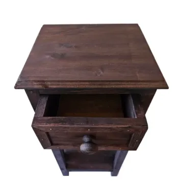 Closeup van houten plantentafel met lade